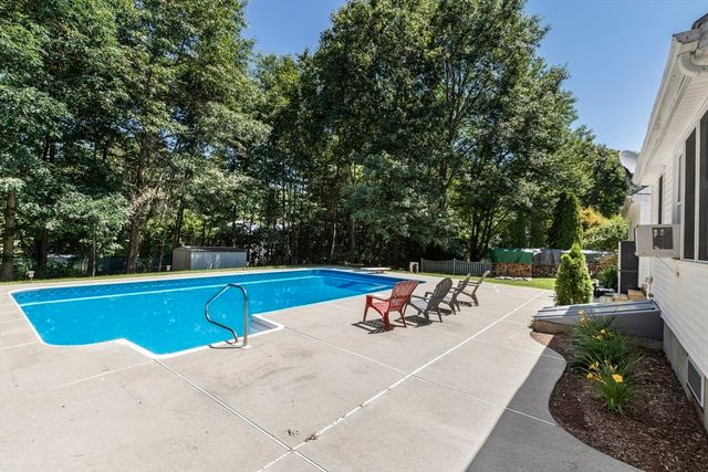 6 Spring Street, Douglas, MA 01516
