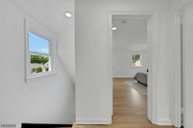 12 Lerome Pl, Teaneck Twp., NJ 07666