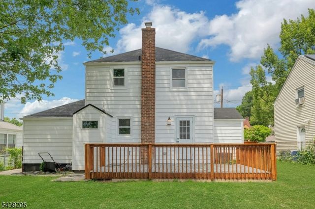 12 Lerome Pl, Teaneck Twp., NJ 07666