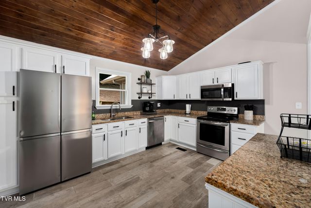 1113 Berry Road, Elizabethton, TN 37643