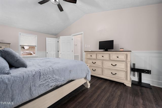 1113 Berry Road, Elizabethton, TN 37643