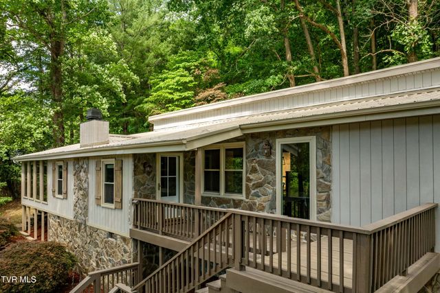 1113 Berry Road, Elizabethton, TN 37643