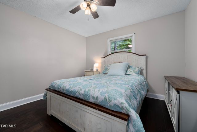 1113 Berry Road, Elizabethton, TN 37643