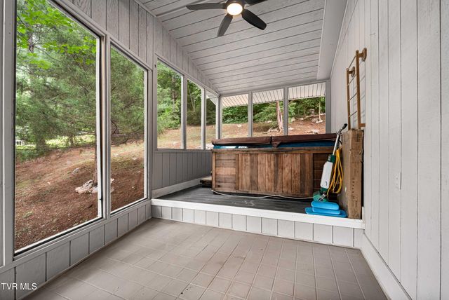 1113 Berry Road, Elizabethton, TN 37643