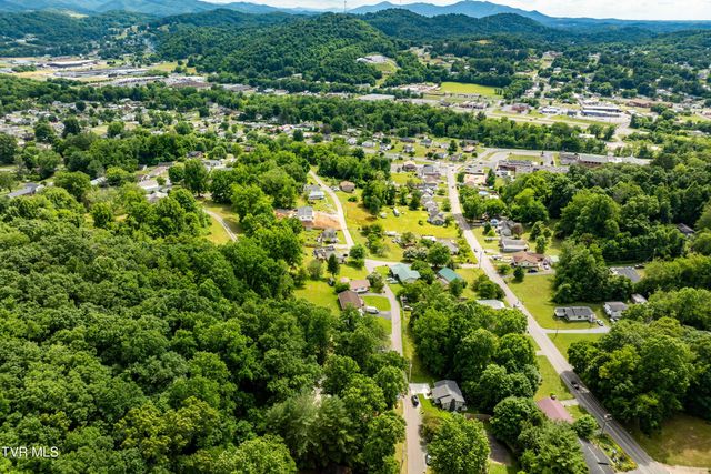 1113 Berry Road, Elizabethton, TN 37643