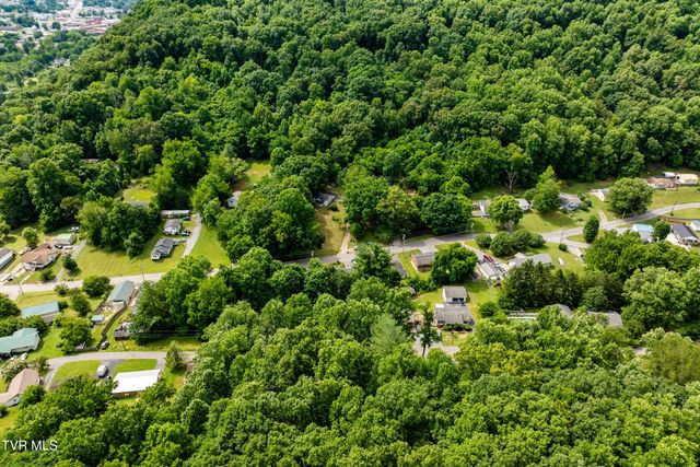 1113 Berry Road, Elizabethton, TN 37643