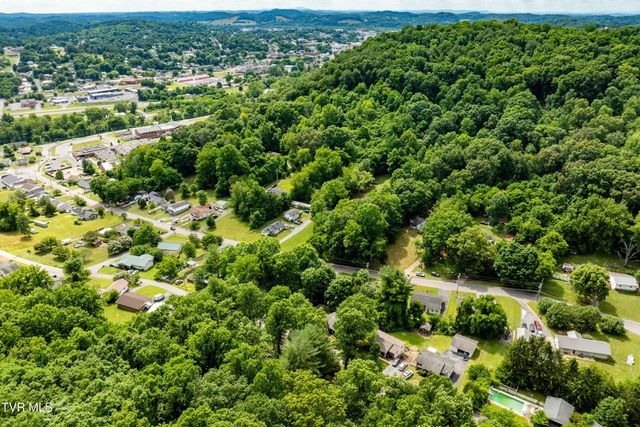 1113 Berry Road, Elizabethton, TN 37643