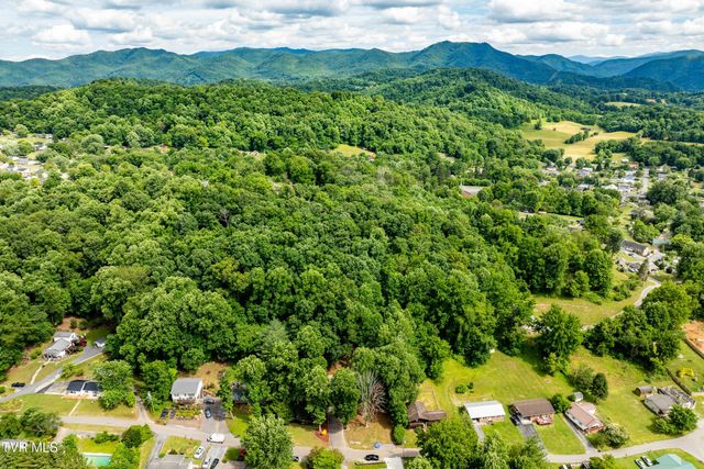 1113 Berry Road, Elizabethton, TN 37643