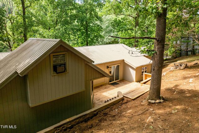 1113 Berry Road, Elizabethton, TN 37643