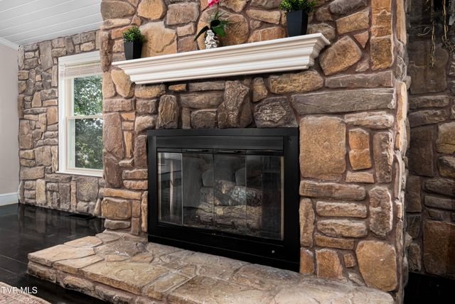 1113 Berry Road, Elizabethton, TN 37643