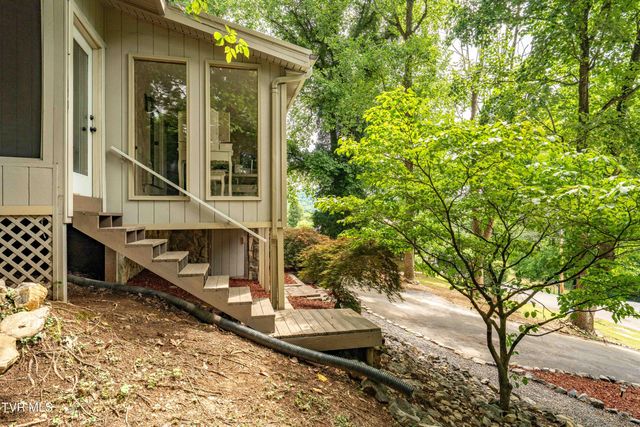 1113 Berry Road, Elizabethton, TN 37643