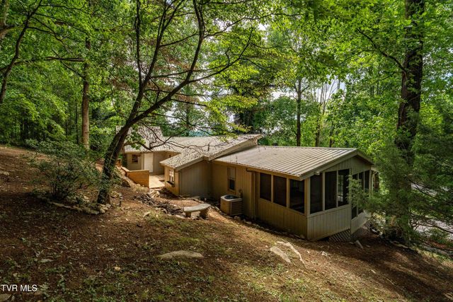 1113 Berry Road, Elizabethton, TN 37643