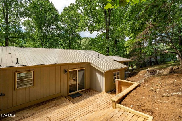 1113 Berry Road, Elizabethton, TN 37643