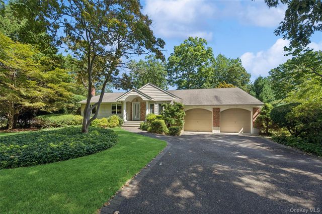 5 Kenny Street, Smithtown, NY 11788