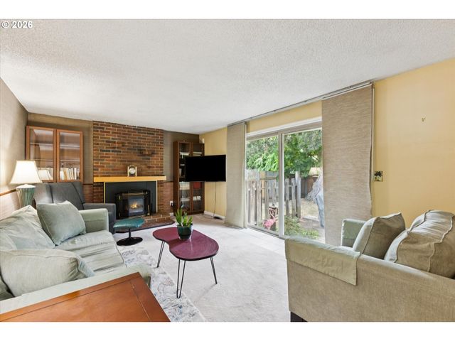 600 Ne 22ND St, Gresham, OR 97030