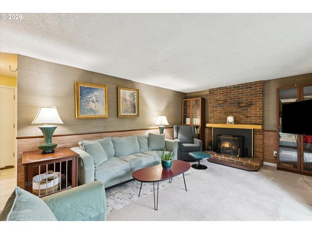 600 Ne 22ND St, Gresham, OR 97030