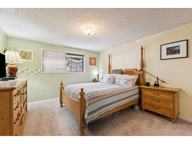 600 Ne 22ND St, Gresham, OR 97030