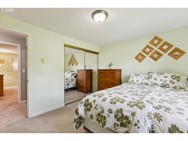 600 Ne 22ND St, Gresham, OR 97030