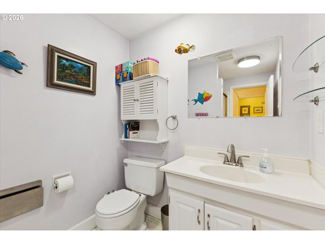 600 Ne 22ND St, Gresham, OR 97030
