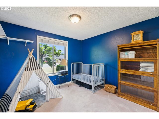 600 Ne 22ND St, Gresham, OR 97030
