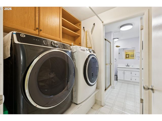 600 Ne 22ND St, Gresham, OR 97030