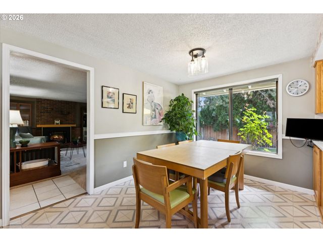 600 Ne 22ND St, Gresham, OR 97030