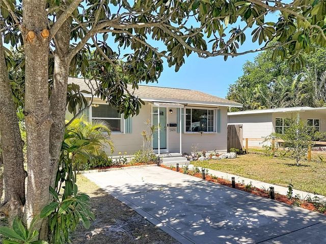 2435 14TH AVENUE N, St Petersburg, FL 33713
