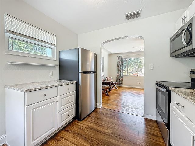 2435 14TH AVENUE N, St Petersburg, FL 33713