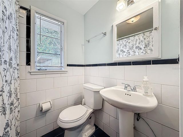 2435 14TH AVENUE N, St Petersburg, FL 33713