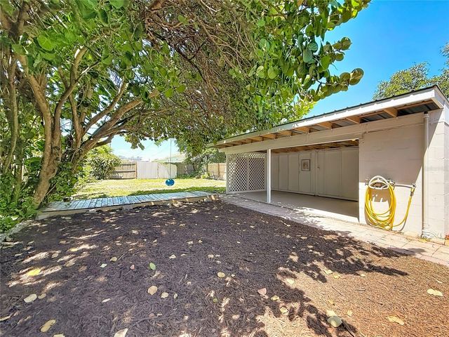 2435 14TH AVENUE N, St Petersburg, FL 33713