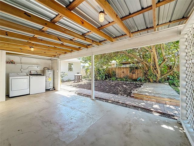 2435 14TH AVENUE N, St Petersburg, FL 33713