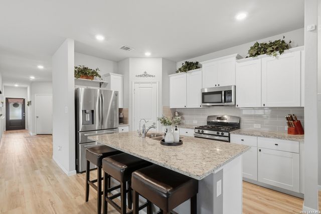 15143 Maskette Ave, San Antonio, TX 78245