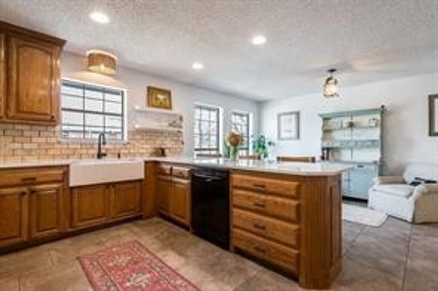 2613 S Chase Court, Burleson, TX 76028