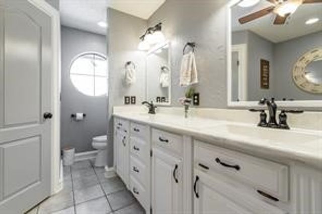 2613 S Chase Court, Burleson, TX 76028