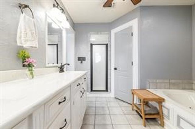 2613 S Chase Court, Burleson, TX 76028