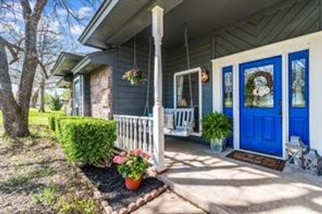 2613 S Chase Court, Burleson, TX 76028