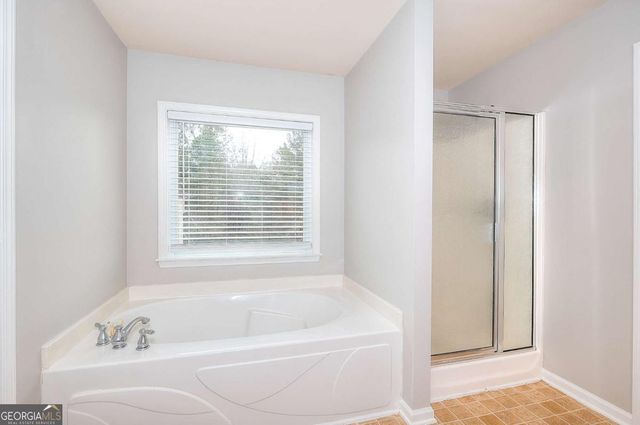 1859 Woodland Run Trail, Loganville, GA 30052