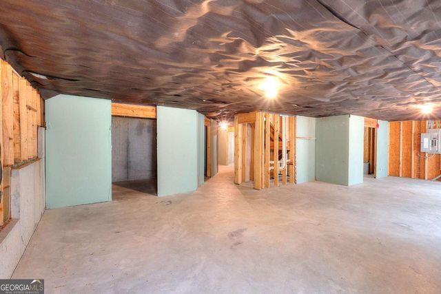 1859 Woodland Run Trail, Loganville, GA 30052