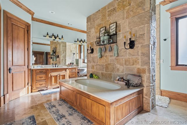 1739 Gateway, Ardmore, OK 73401