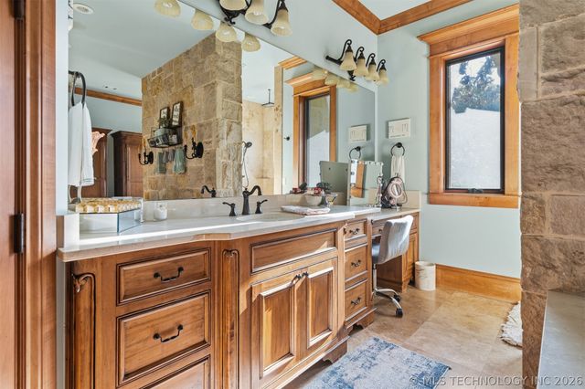 1739 Gateway, Ardmore, OK 73401