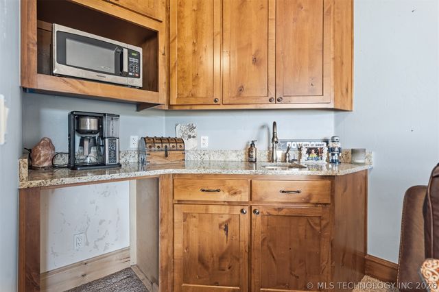 1739 Gateway, Ardmore, OK 73401