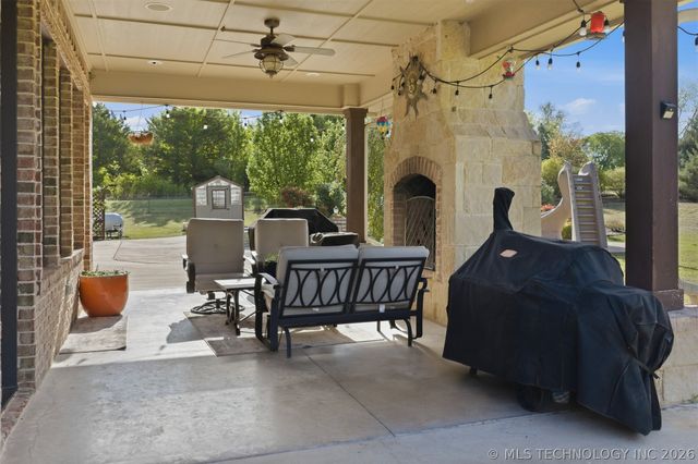 1739 Gateway, Ardmore, OK 73401