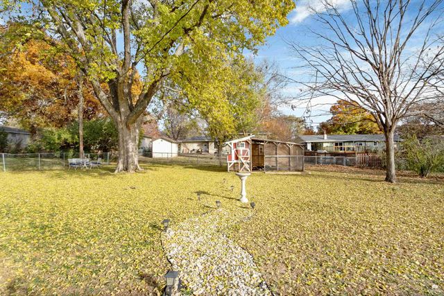 1500 Westwind Drive, Manhattan, KS 66503