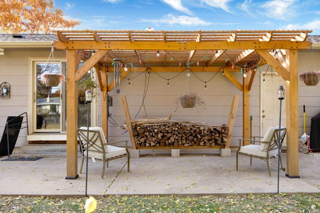 1500 Westwind Drive, Manhattan, KS 66503