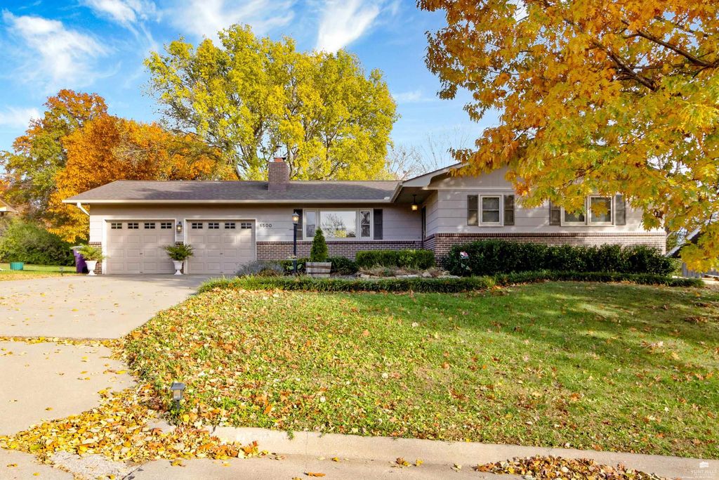 1500 Westwind Drive, Manhattan, KS 66503