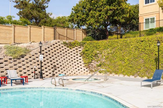 3825 Elijah Ct 332, San Diego, CA 92130