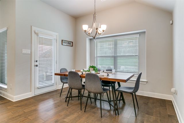 117 St Elias Drive, Burleson, TX 76028