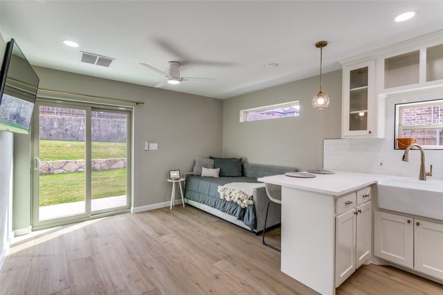 117 St Elias Drive, Burleson, TX 76028