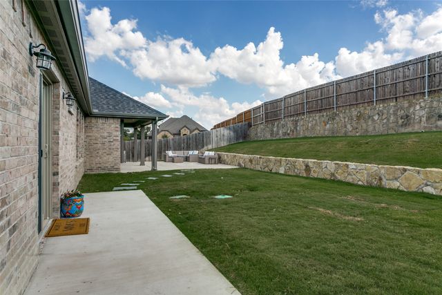117 St Elias Drive, Burleson, TX 76028