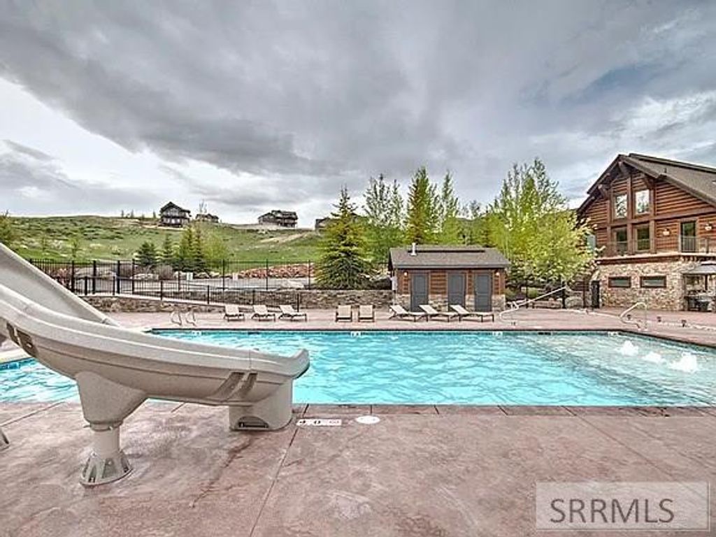 Image 10 of property listing at 124 Blue Sage Dr, Fish Haven, ID 83287